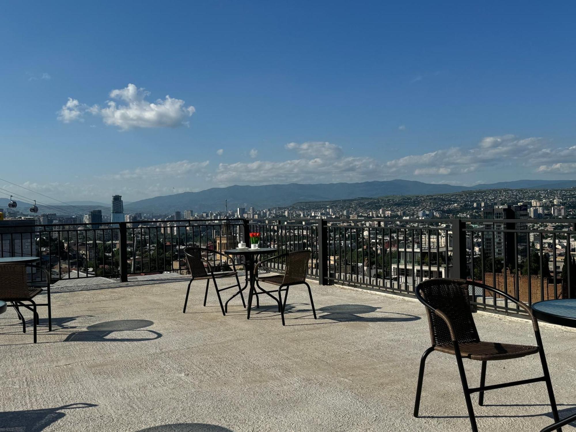 Brothers Apartments With Terrace In Old Tiflis Exterior foto